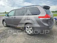 2013 Toyota SIENNA фото