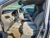 2013 Toyota SIENNA фото