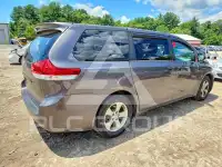 2013 Toyota SIENNA фото