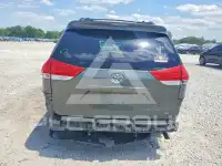 2013 Toyota SIENNA фото