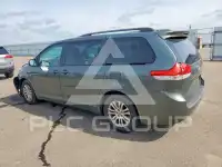 2013 Toyota SIENNA фото