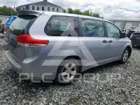 2013 Toyota SIENNA photo