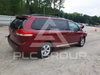2013 Toyota SIENNA фото