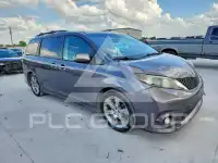 2013 Toyota SIENNA фото