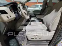 2013 Toyota SIENNA фото