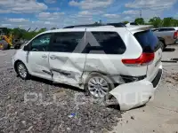 2013 Toyota SIENNA фото
