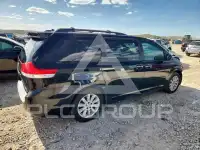 2013 Toyota SIENNA фото