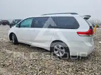 2013 Toyota SIENNA фото