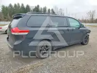2013 Toyota SIENNA photo
