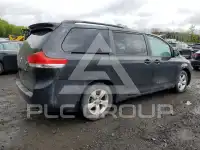 2013 Toyota SIENNA фото