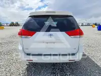 2013 Toyota SIENNA фото