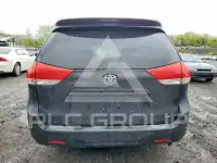 2013 Toyota SIENNA фото
