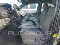 2013 Toyota TACOMA photo