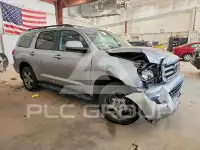 2013 Toyota SEQUOIA фото