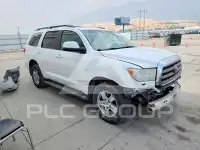 2013 Toyota SEQUOIA фото