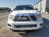 2013 Toyota SEQUOIA фото