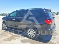 2013 Toyota SEQUOIA фото