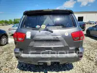 2013 Toyota SEQUOIA photo