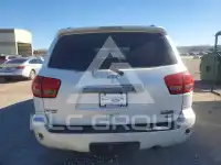 2013 Toyota SEQUOIA фото