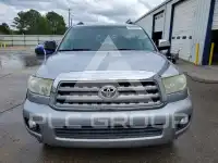 2013 Toyota SEQUOIA фото