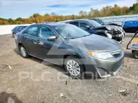 2013 Toyota CAMRY фото