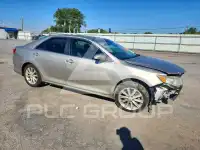2013 Toyota CAMRY photo