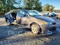 2013 Toyota CAMRY фото