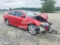 2013 Toyota CAMRY фото