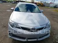 2013 Toyota CAMRY фото
