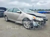 2013 Toyota CAMRY фото