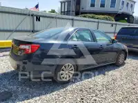 2013 Toyota CAMRY фото