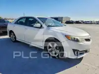 2013 Toyota CAMRY фото