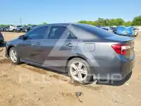 2013 Toyota CAMRY фото