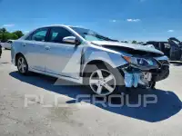 2013 Toyota CAMRY фото
