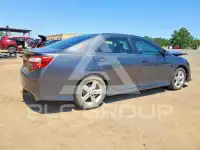 2013 Toyota CAMRY фото