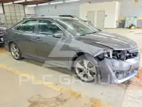 2013 Toyota CAMRY фото