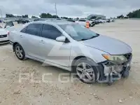 2013 Toyota CAMRY фото