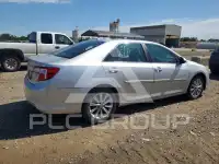 2013 Toyota CAMRY фото