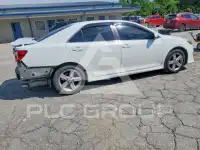 2013 Toyota CAMRY фото