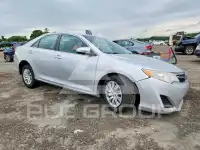 2013 Toyota CAMRY фото