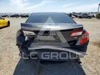 2013 Toyota CAMRY фото