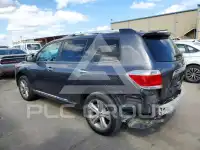 2013 Toyota Highlander photo