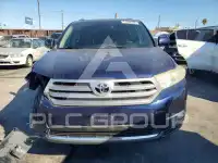 2013 Toyota Highlander фото