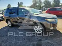 2013 Toyota Highlander photo