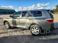 2013 Toyota Highlander photo