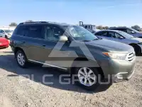 2013 Toyota Highlander photo