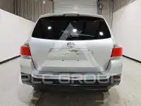 2013 Toyota Highlander фото