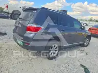 2013 Toyota Highlander фото