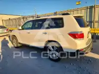 2013 Toyota Highlander фото