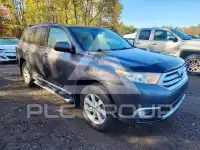 2013 Toyota Highlander photo